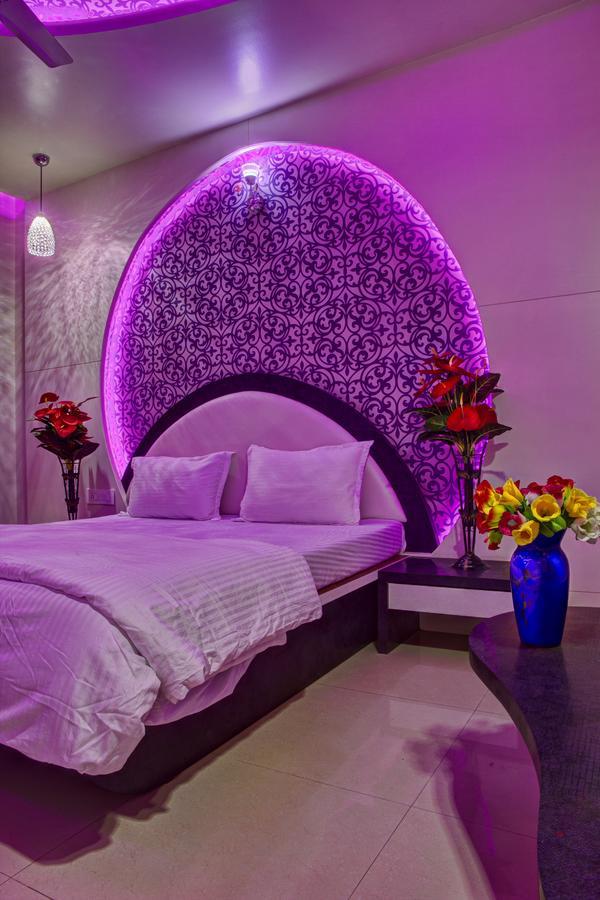 ناسيك Hotel New Holiday Plaza المظهر الخارجي الصورة